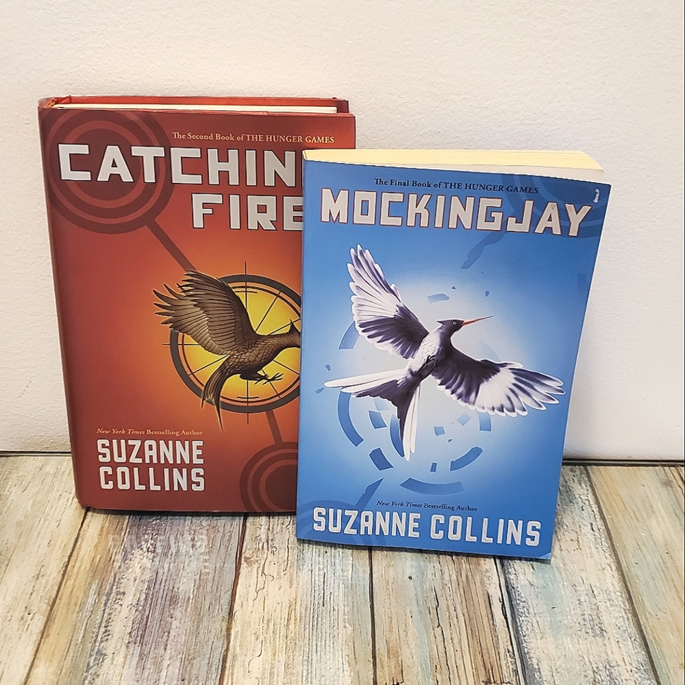 Hunger Games books - catching fire and mockingjay